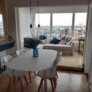 gezellig-centraal-gelegen-penthouse-oostende.bruges-hotels.info/
